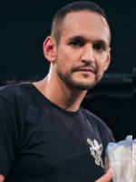 Yassir - Assisterande Tränare